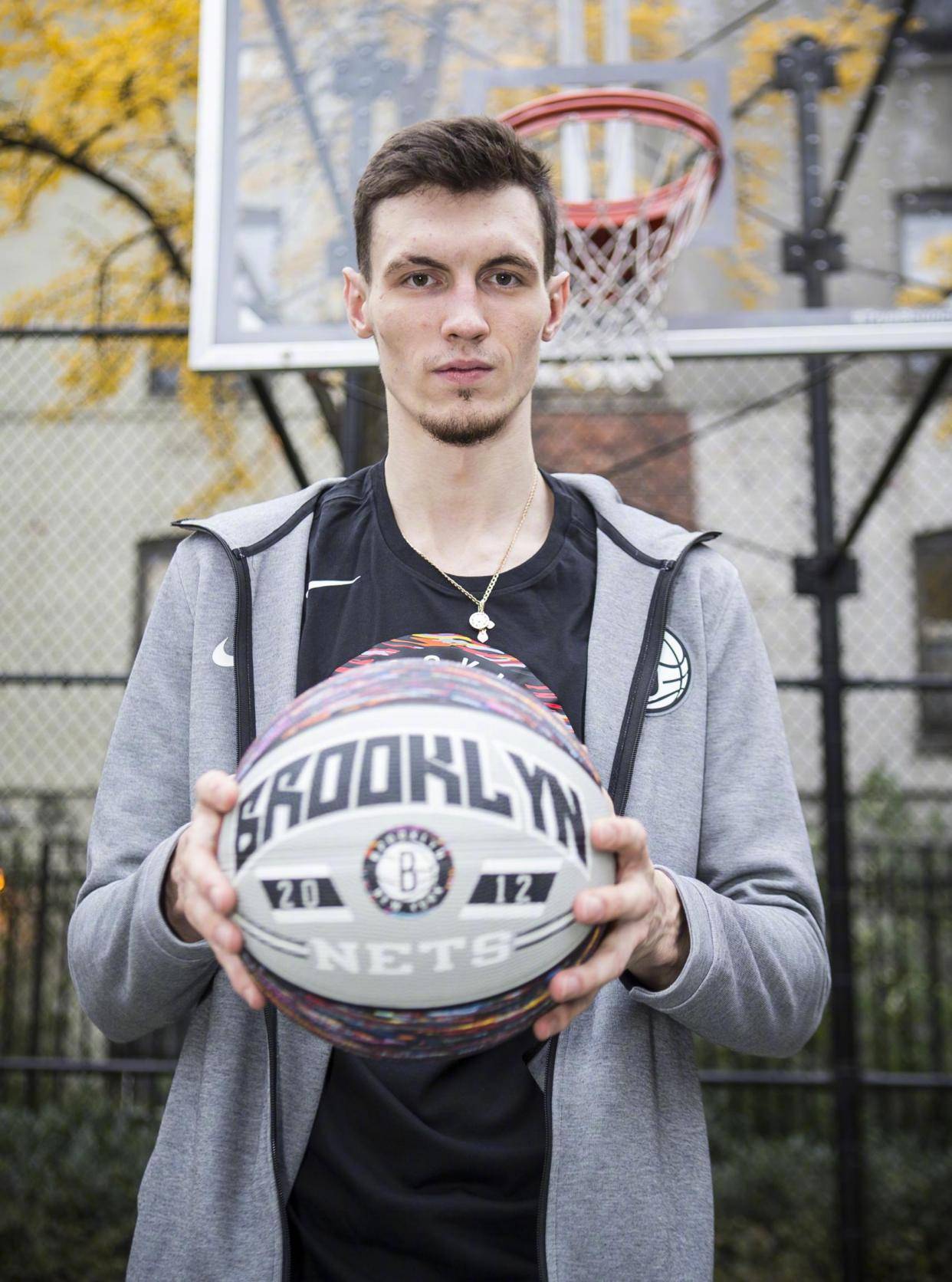 关于多伦多猛龙发布备战花絮;集结日状态回暖;社区盾任务艰巨;阵容厚度经受考验的信息-kaiyun