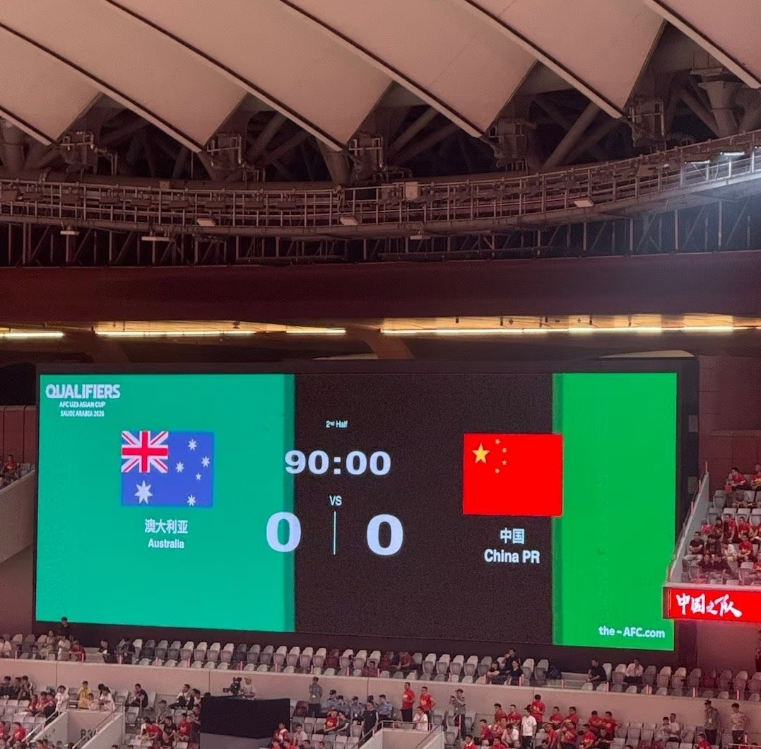NBA季后赛倒计时，阿贾克斯国际比赛日篮板制胜，细节引发关注，质疑声仍在，团队化学反应显著的简单介绍-kaiyun